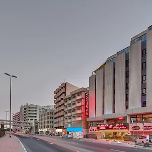 https://palm-beach-hotel.sharjah-hotels.com